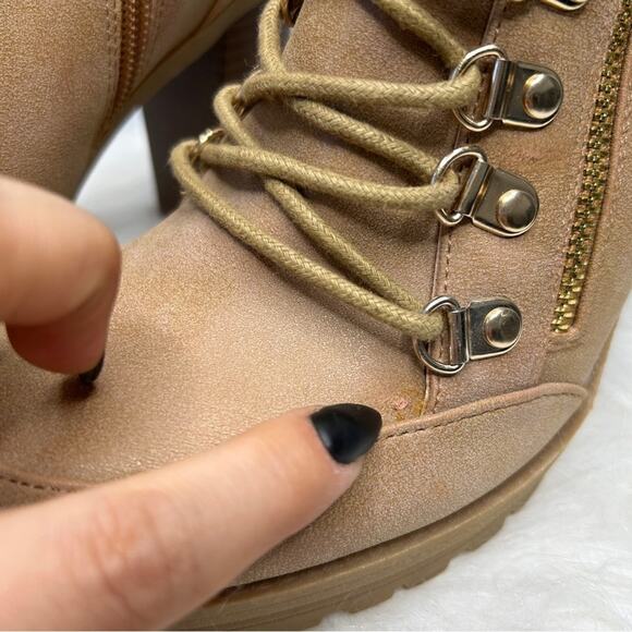 G BY GUESS Lace Up Booties Womens Size 9.5 Tan Heeled Boots Streetwear Utility - Picture 8 of 8